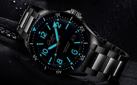 格拉蘇蒂手表藍寶石掉了維修多少錢(格拉蘇蒂手表為什么會進水)