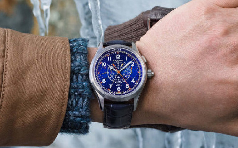 萬寶龍?zhí)旖蚍罩行牡刂?萬寶龍表的使用)