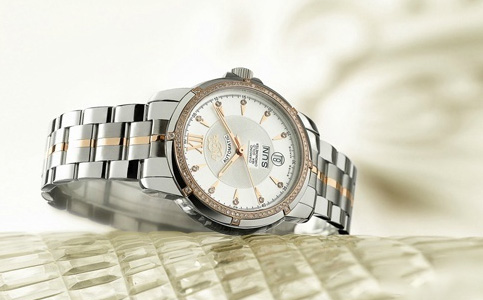 英納格門店地址查詢(預(yù)防英納格手表蒙出現(xiàn)劃痕)