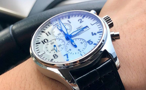 萬國手表售后維修服務中心(萬國表針不走的解決方法)